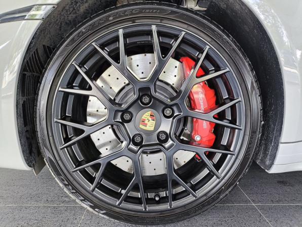 Porsche 911 VIII (992) с пробегом 2024 года, цена 22 575 000 рублей, 5442 км, купе, Автокод Объявления