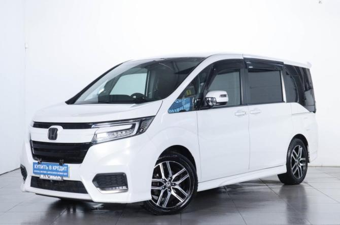 Honda Stepwgn V Рестайлинг с пробегом 2018 года, цена 2 579 000 рублей, 92224 км, минивэн, Автокод Объявления
