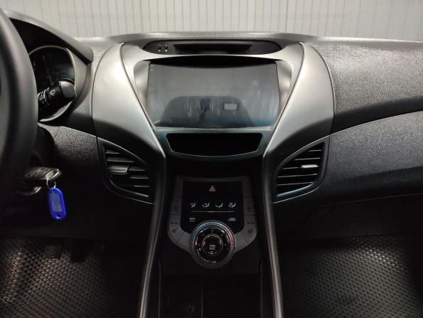 Hyundai Elantra V (MD) с пробегом 2012 года, цена 960 000 рублей, 176000 км, седан, Автокод Объявления