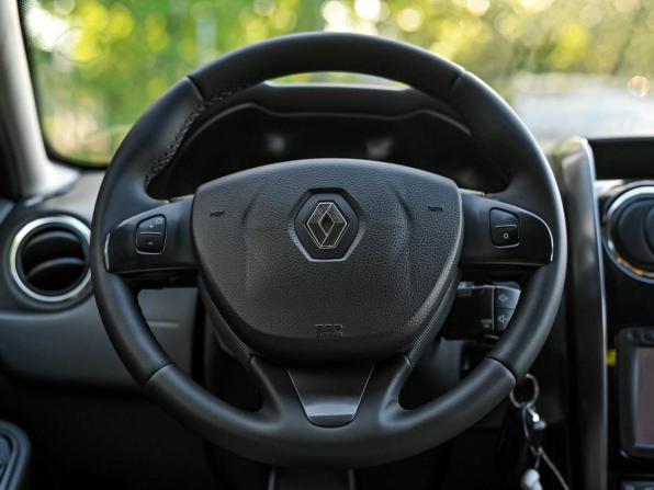 Renault Duster I Рестайлинг с пробегом 2018 года, цена 990 000 рублей, 272426 км, внедорожник, Автокод Объявления