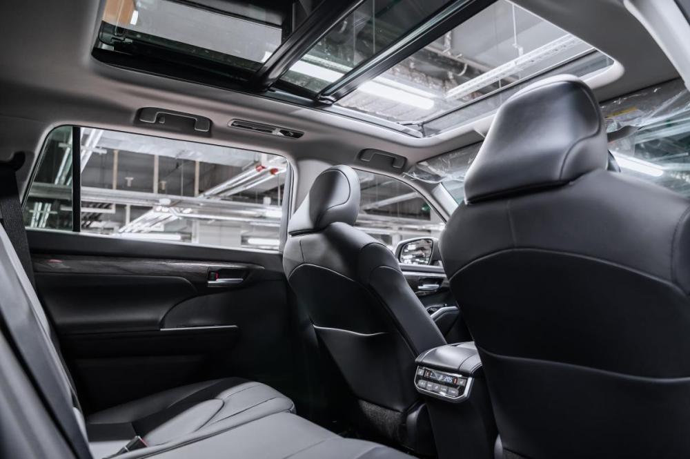 Toyota Highlander IV (XU70) Москва  - изображение 2