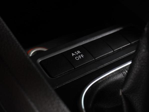 Volkswagen Jetta VI с пробегом 2014 года, цена 879 000 рублей, 196525 км, седан, Автокод Объявления