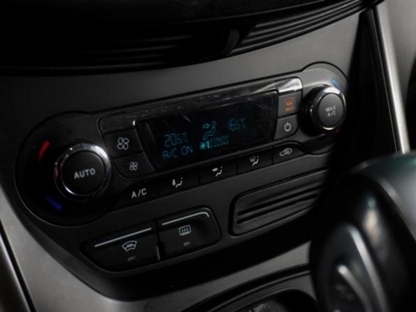 Ford Kuga II с пробегом 2015 года, цена 1 399 000 рублей, 152472 км, внедорожник, Автокод Объявления