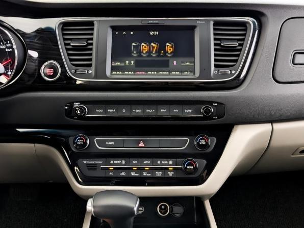 Kia Carnival III с пробегом 2019 года, цена 3 220 000 рублей, 81835 км, минивэн, Автокод Объявления