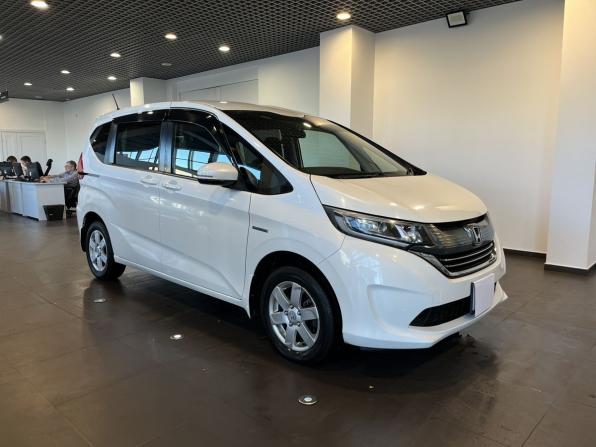 Honda Freed II с пробегом 2017 года, цена 1 625 000 рублей, 110703 км, компактвэн, Автокод Объявления