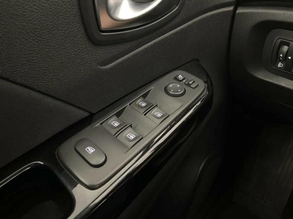 Renault Kaptur I Рестайлинг с пробегом 2020 года, цена 1 349 000 рублей, 99124 км, внедорожник, Автокод Объявления