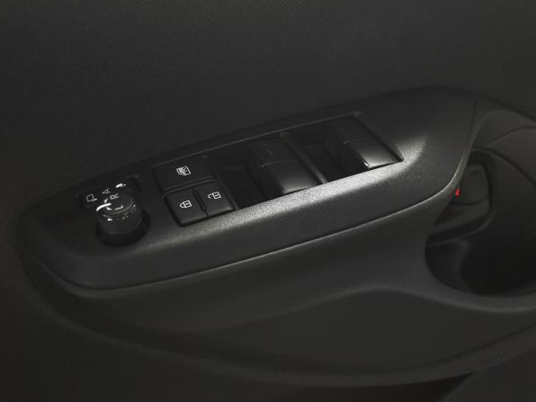 Toyota Yaris IV с пробегом 2022 года, цена 1 219 995 рублей, 80673 км, хэтчбек, Автокод Объявления