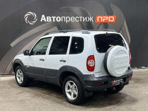 Chevrolet Niva I Рестайлинг с пробегом 2015 года, цена 709 000 рублей, 34237 км, внедорожник, Автокод Объявления