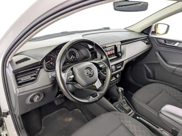 Skoda Rapid II с пробегом 2022 года, цена 1 600 000 рублей, 93487 км, лифтбек, Автокод Объявления