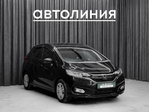 Honda Fit III Рестайлинг с пробегом 2019 года, цена 1 100 000 рублей, 127000 км, хэтчбек, Автокод Объявления
