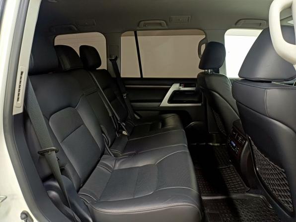 Toyota Land Cruiser 200 Series Рестайлинг 2 с пробегом 2017 года, цена 6 749 000 рублей, 81280 км, внедорожник, Автокод Объявления