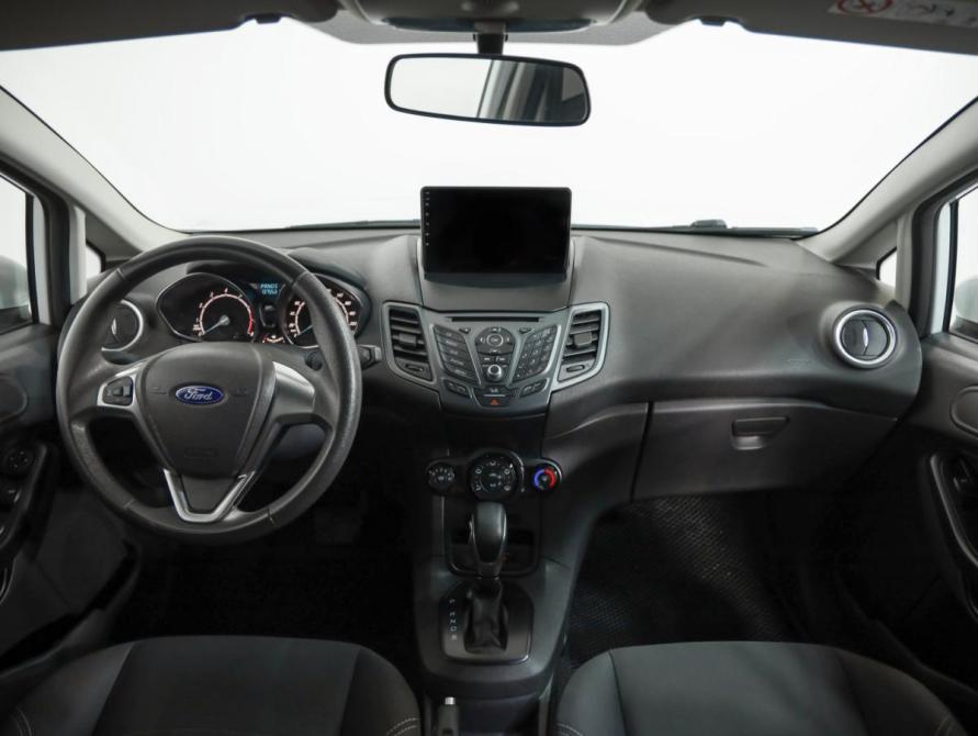 Ford Fiesta Mk6 Рестайлинг Санкт-Петербург  - изображение 10