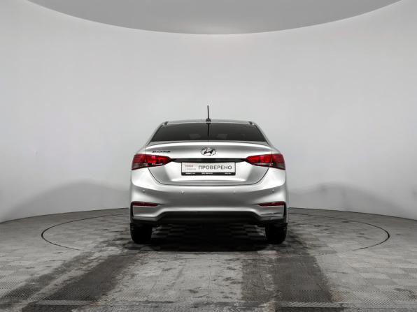 Hyundai Solaris II с пробегом 2017 года, цена 1 200 000 рублей, 102635 км, седан, Автокод Объявления