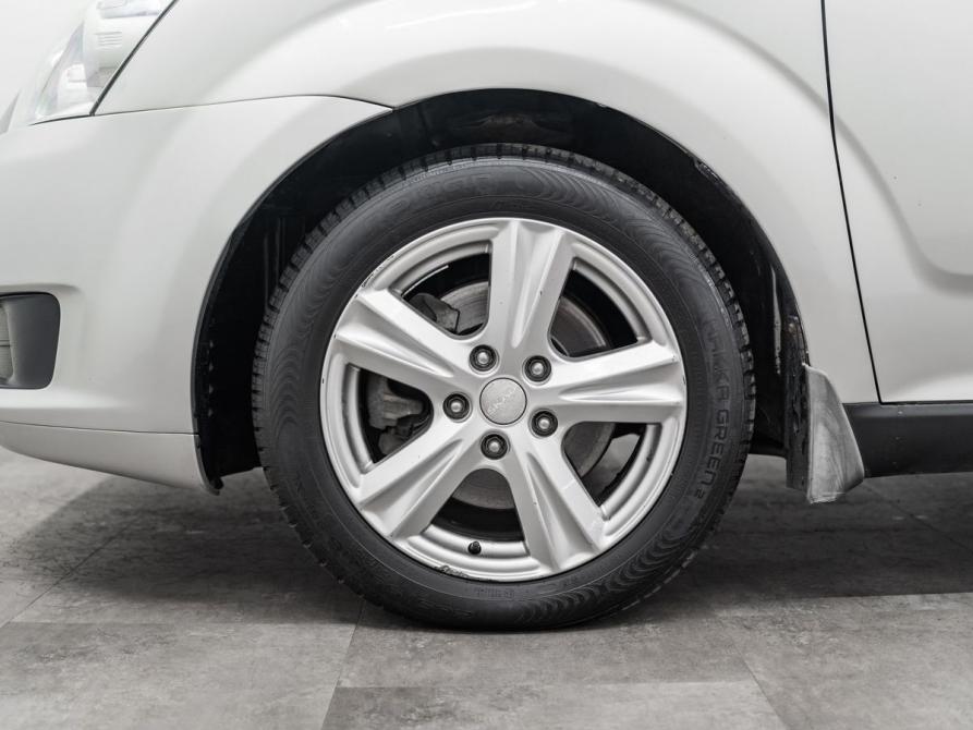 Toyota Corolla Verso I Рестайлинг 2 Красноярск  - изображение 19