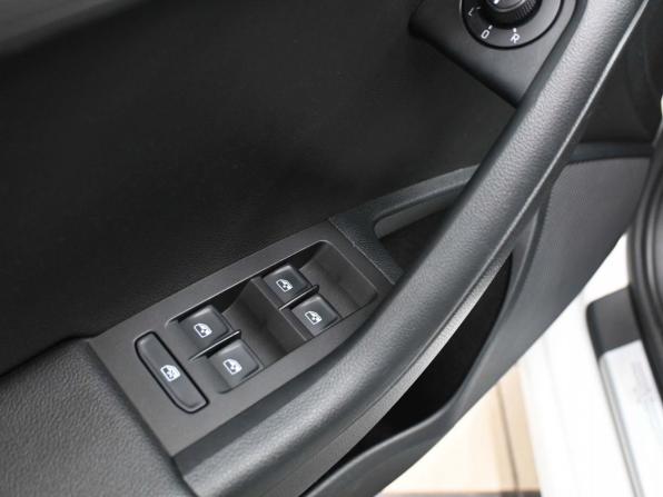 Skoda Octavia III (A7) Рестайлинг с пробегом 2019 года, цена 1 939 900 рублей, 211000 км, лифтбек, Автокод Объявления