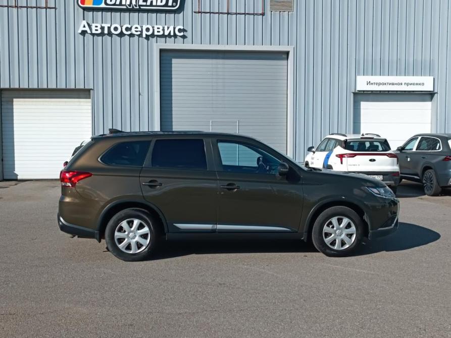 Mitsubishi Outlander III Рестайлинг 3 Санкт-Петербург  - изображение 5