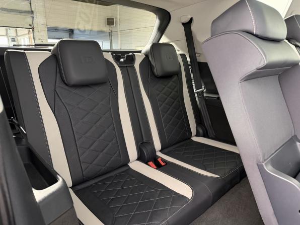Volkswagen ID.6 с пробегом 2023 года, цена 3 850 000 рублей, 62000 км, внедорожник, Автокод Объявления