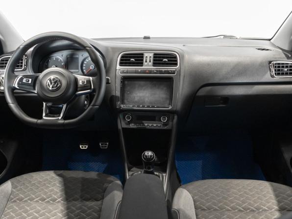 Volkswagen Polo V Рестайлинг с пробегом 2018 года, цена 1 120 000 рублей, 145000 км, седан, Автокод Объявления