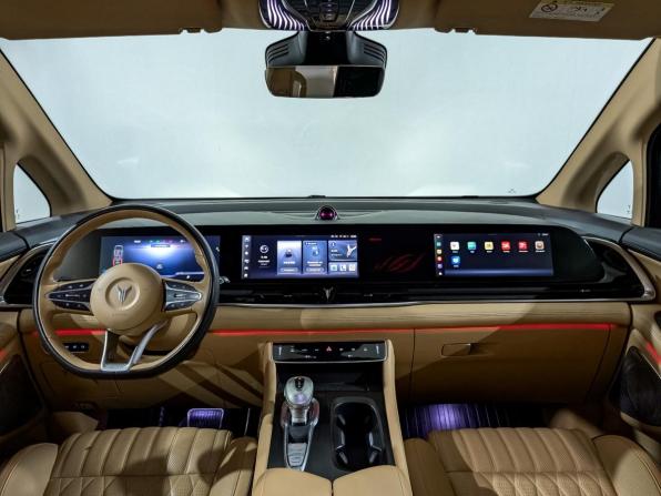 Voyah Dream I с пробегом 2023 года, цена 5 410 000 рублей, 68729 км, минивэн, Автокод Объявления