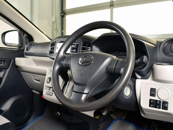 Daihatsu Mira e:S II с пробегом 2019 года, цена 735 995 рублей, 67305 км, хэтчбек, Автокод Объявления