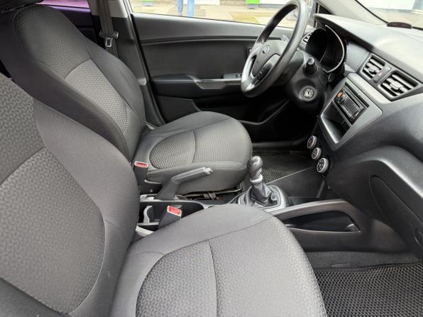 Kia Rio III Рестайлинг с пробегом 2015 года, цена 890 000 рублей, 136538 км, седан, Автокод Объявления