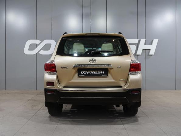 Toyota Highlander II (XU40) Рестайлинг с пробегом 2010 года, цена 1 799 000 рублей, 285215 км, внедорожник, Автокод Объявления