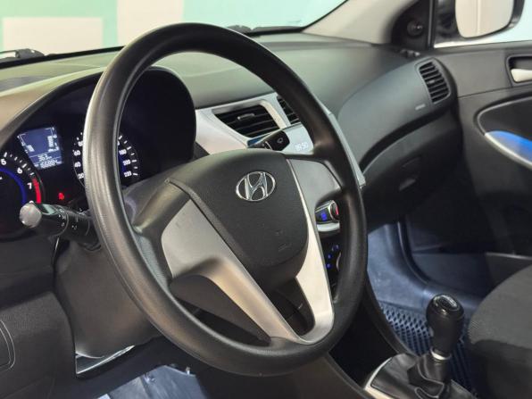 Hyundai Solaris I Рестайлинг с пробегом 2014 года, цена 680 000 рублей, 166900 км, седан, Автокод Объявления