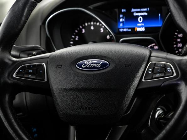 Ford Focus III Рестайлинг с пробегом 2019 года, цена 1 299 000 рублей, 121479 км, хэтчбек, Автокод Объявления
