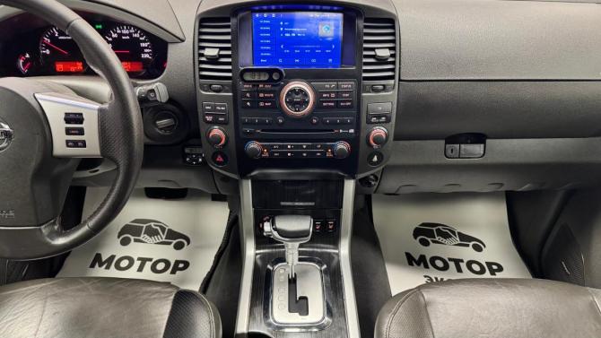 Nissan Pathfinder III Рестайлинг с пробегом 2012 года, цена 1 440 000 рублей, 241834 км, внедорожник, Автокод Объявления