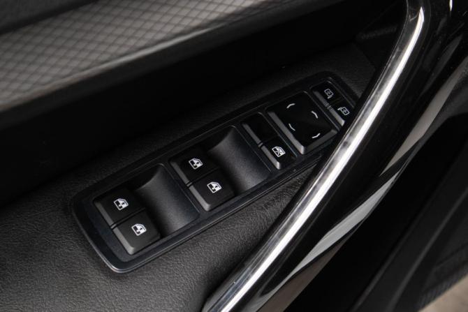Lada (ВАЗ) Vesta I Рестайлинг (NG) с пробегом 2024 года, цена 1 559 000 рублей, 22749 км, универсал, Автокод Объявления