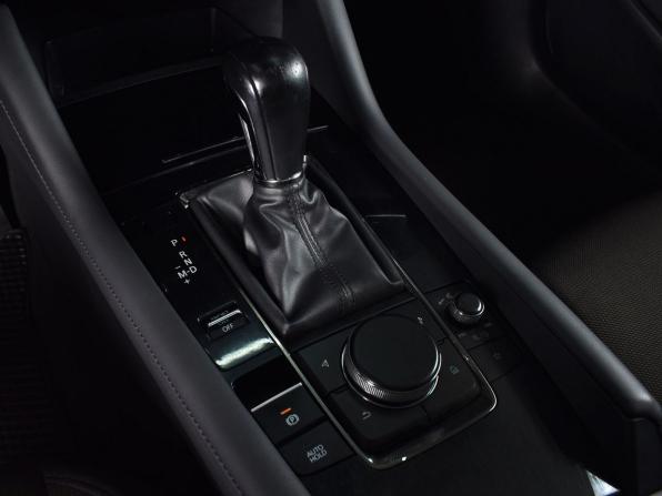 Mazda 3 IV (BP) с пробегом 2019 года, цена 1 899 999 рублей, 153411 км, седан, Автокод Объявления