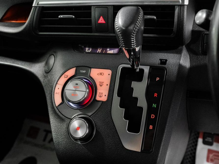 Toyota Sienta II Рестайлинг Иркутск  - изображение 15