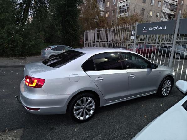 Volkswagen Jetta VI с пробегом 2013 года, цена 1 090 000 рублей, 217000 км, седан, Автокод Объявления