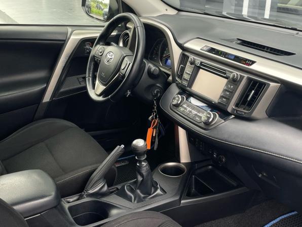 Toyota RAV4 IV (XA40) с пробегом 2013 года, цена 1 810 000 рублей, 180000 км, внедорожник, Автокод Объявления