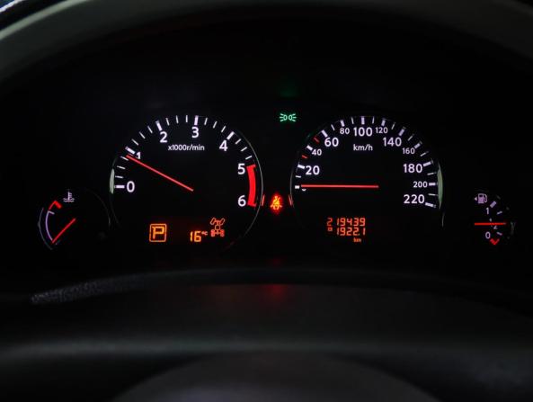 Nissan Pathfinder III Рестайлинг с пробегом 2010 года, цена 1 290 000 рублей, 219450 км, внедорожник, Автокод Объявления