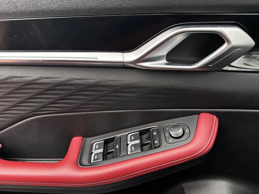 Geely Coolray I Рестайлинг Ярославль  - изображение 19