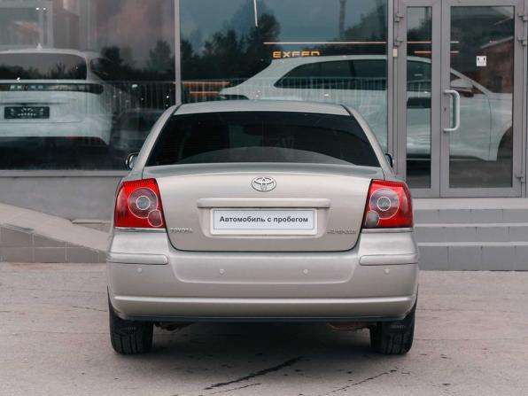 Toyota Avensis II Рестайлинг с пробегом 2006 года, цена 840 000 рублей, 229331 км, седан, Автокод Объявления