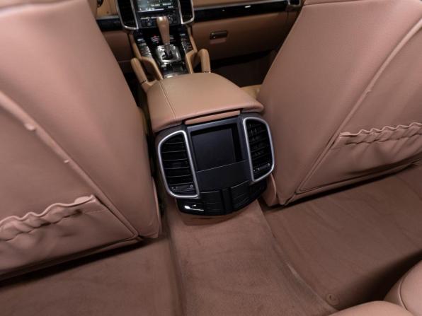 Porsche Cayenne II (958) с пробегом 2011 года, цена 1 795 000 рублей, 246289 км, внедорожник, Автокод Объявления