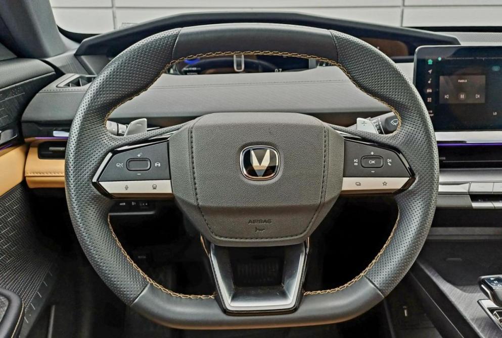 Changan UNI-V I Абакан  - изображение 31