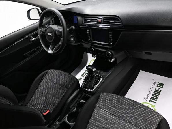 Kia Rio IV с пробегом 2018 года, цена 1 495 000 рублей, 94712 км, хэтчбек, Автокод Объявления