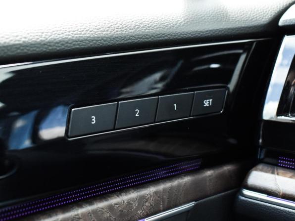 Volkswagen Touareg III с пробегом 2019 года, цена 4 050 000 рублей, 192857 км, внедорожник, Автокод Объявления