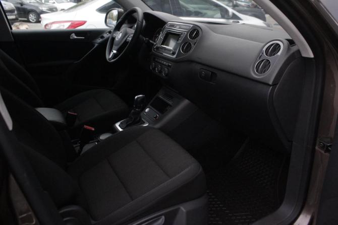 Volkswagen Tiguan I Рестайлинг с пробегом 2016 года, цена 1 690 000 рублей, 165353 км, внедорожник, Автокод Объявления