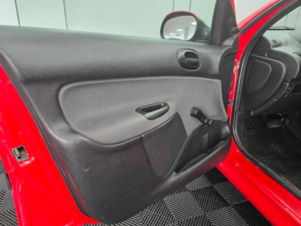 Peugeot 206 с пробегом 2008 года, цена 399 000 рублей, 150000 км, хэтчбек, Автокод Объявления