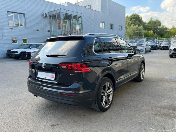 Volkswagen Tiguan II с пробегом 2017 года, цена 2 120 541 рубль, 146275 км, внедорожник, Автокод Объявления