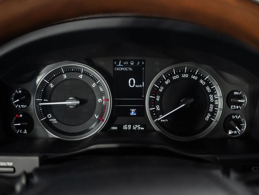 Toyota Land Cruiser 200 Series Рестайлинг 2 Иркутск  - изображение 10