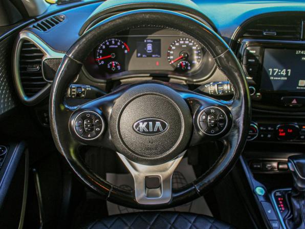 Kia Soul III с пробегом 2021 года, цена 1 999 000 рублей, 98170 км, хэтчбек, Автокод Объявления