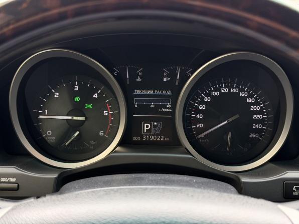 Toyota Land Cruiser 200 Series Рестайлинг 1 с пробегом 2012 года, цена 2 990 000 рублей, 318848 км, внедорожник, Автокод Объявления