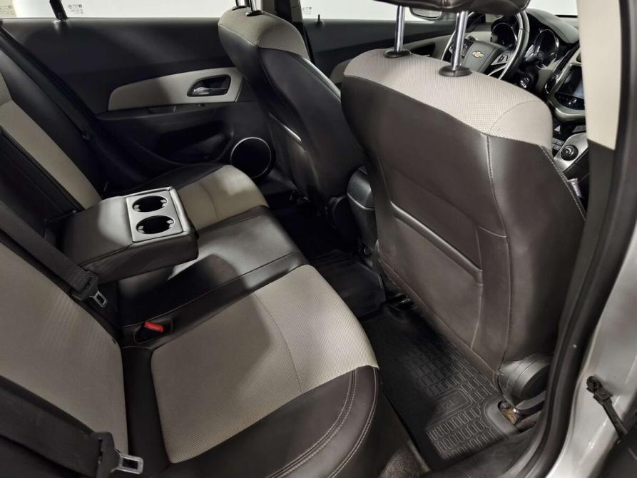 Chevrolet Cruze I Рестайлинг Санкт-Петербург  - изображение 18
