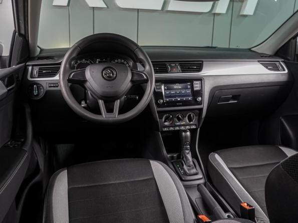 Skoda Rapid I Рестайлинг с пробегом 2019 года, цена 1 339 000 рублей, 172445 км, лифтбек, Автокод Объявления