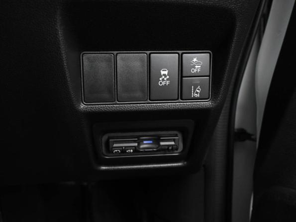 Honda Stepwgn V с пробегом 2015 года, цена 1 989 000 рублей, 104698 км, минивэн, Автокод Объявления